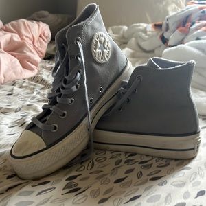 Suede platform converse size: 6.5 W